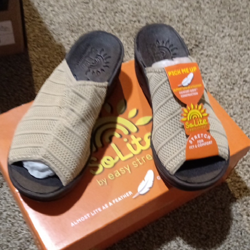 Easy Street Beige Sandals